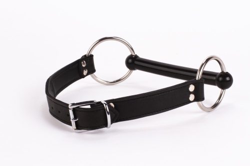 Devil szilikon harapórúd fekete bőr pánttal