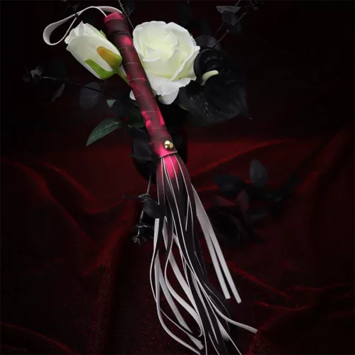 Csapásra színt váltó lila ostor